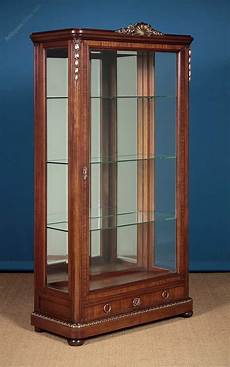 Pastee Display Cabinets