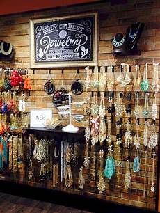 Display Retail