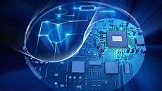 Head Mounted Displays