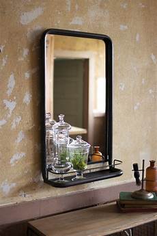 Outlet Shelf