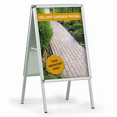 Snapper Display Products